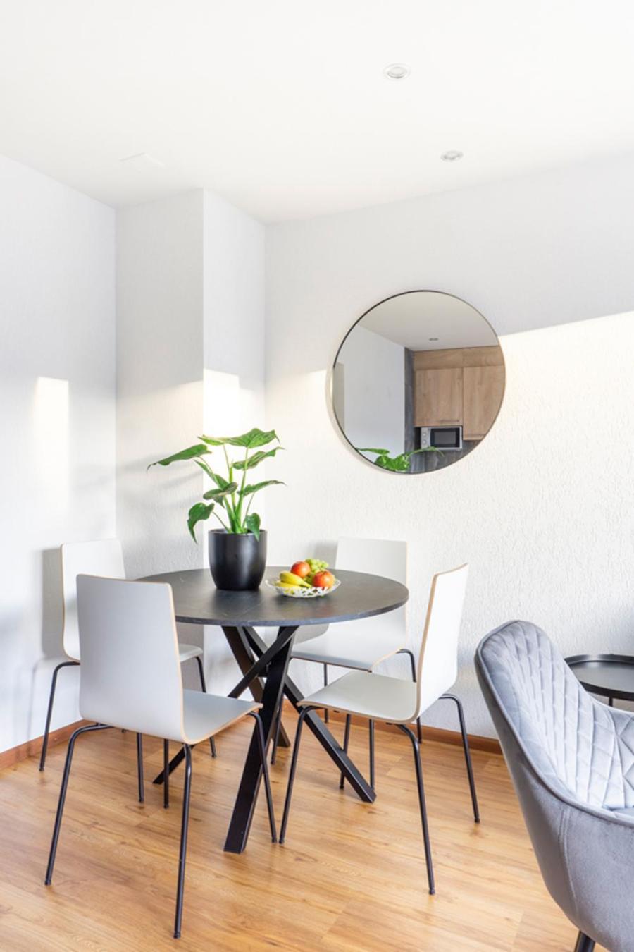 Special Picco Picasso Apartment Basel, Bahnhof Grossbasel 10-Star 外观 照片